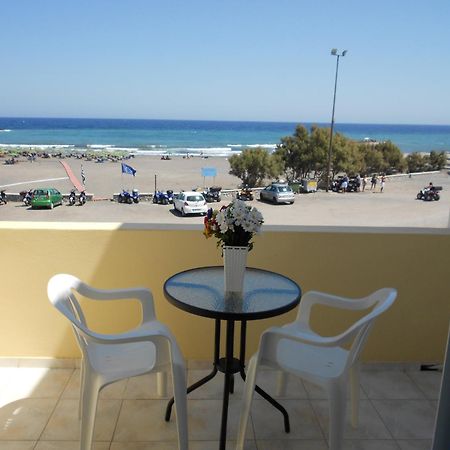 Rooms To Let Rena Монолитос Экстерьер фото