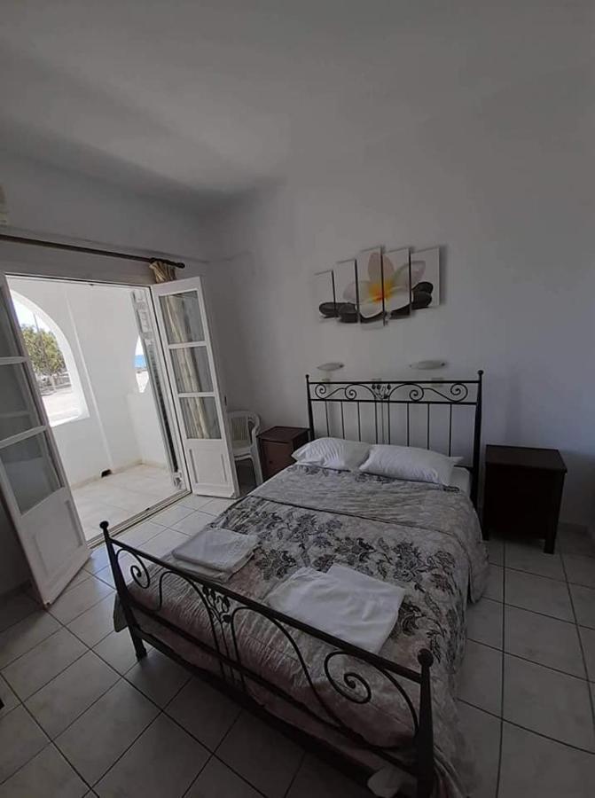 Rooms To Let Rena Монолитос Экстерьер фото