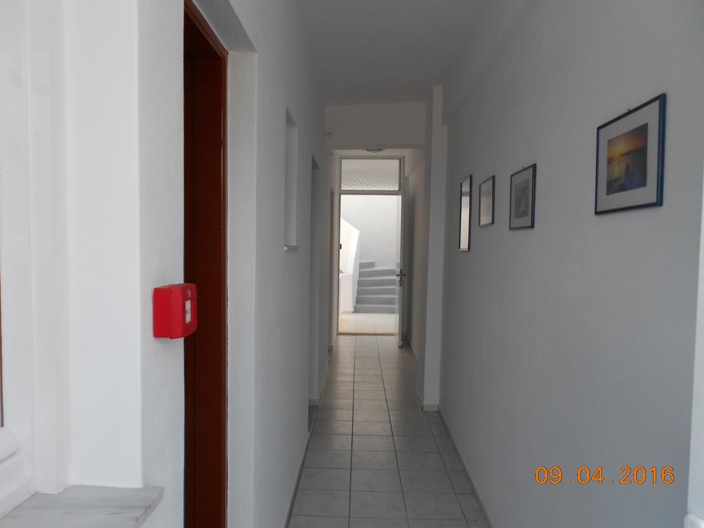 Rooms To Let Rena Монолитос Экстерьер фото