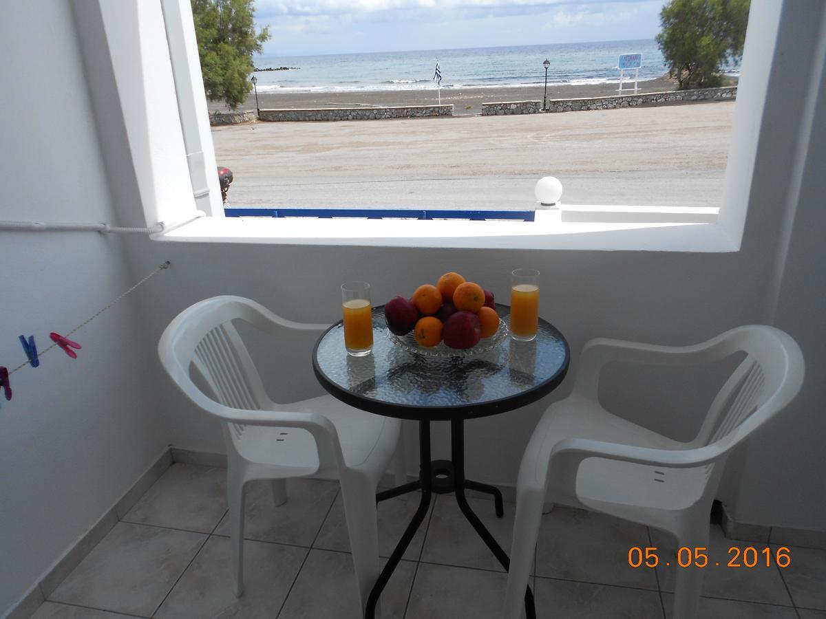 Rooms To Let Rena Монолитос Экстерьер фото