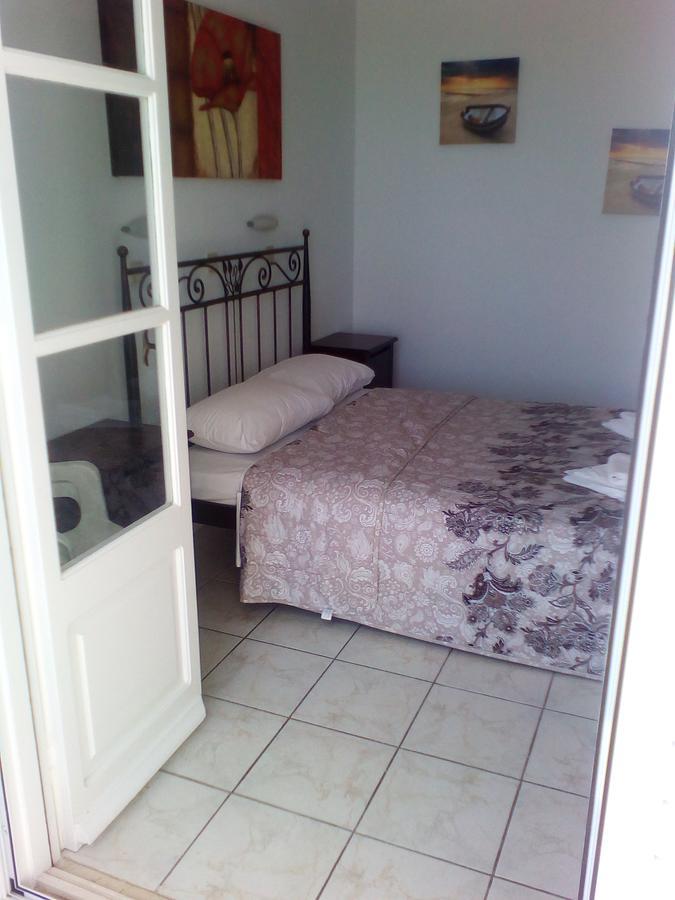 Rooms To Let Rena Монолитос Экстерьер фото