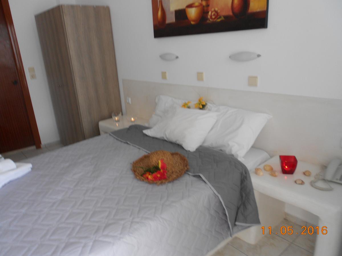 Rooms To Let Rena Монолитос Экстерьер фото