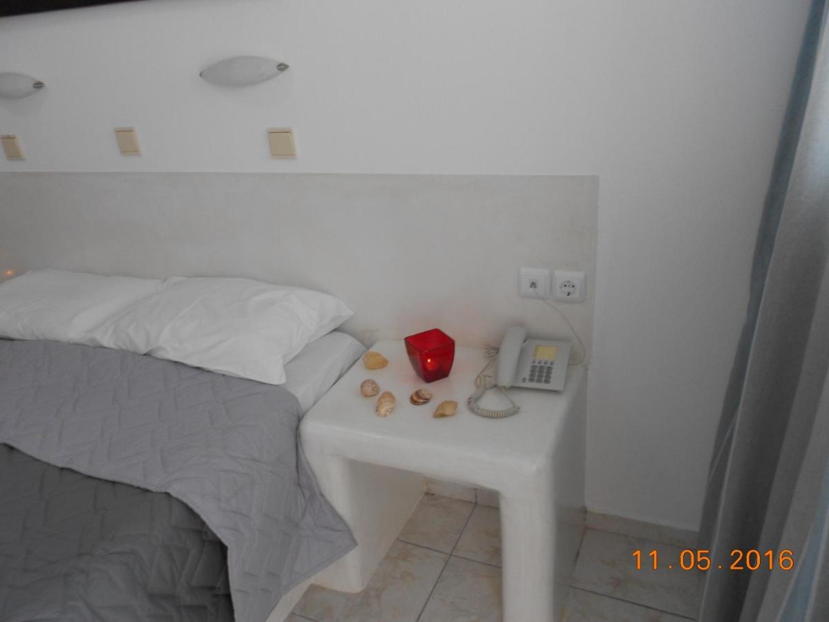 Rooms To Let Rena Монолитос Экстерьер фото